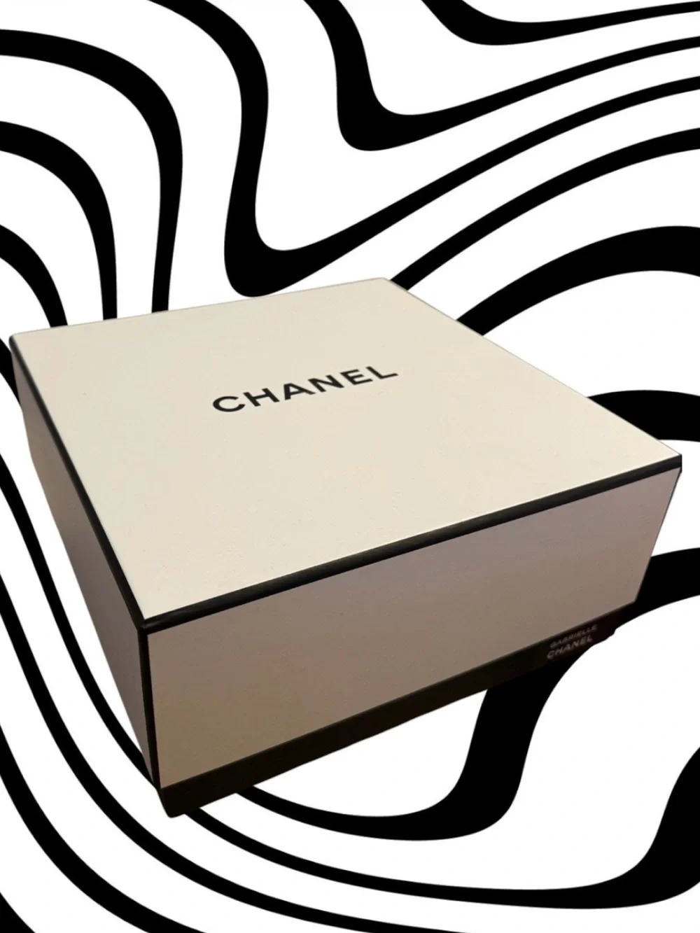 Chanel Signature Box